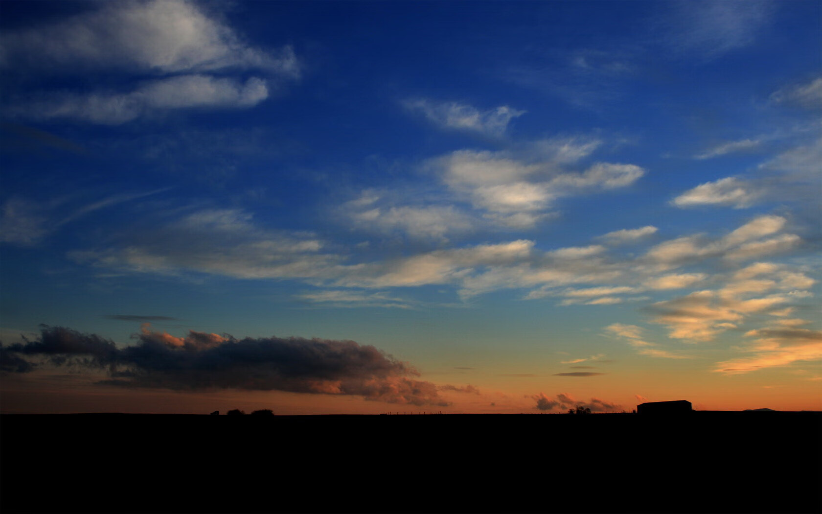 九游官网下载电脑版-赫塔菲门前失利,错失夺取三分机会,赫塔菲首发